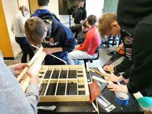 Elevar i arbeid med småhus